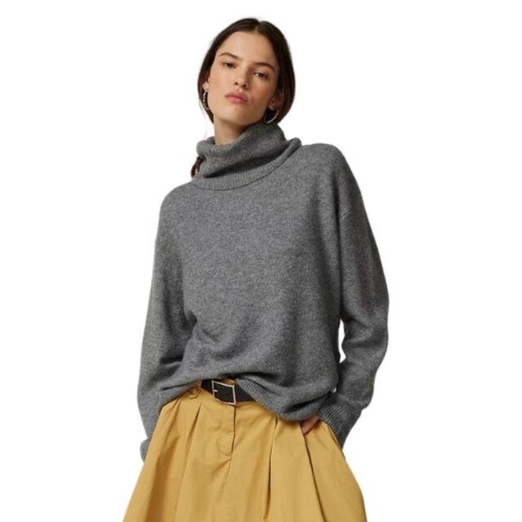Urban Outfitters Gray Oversized Slouchy Soft Turtleneck Sweater Medium - Picture 1 of 8